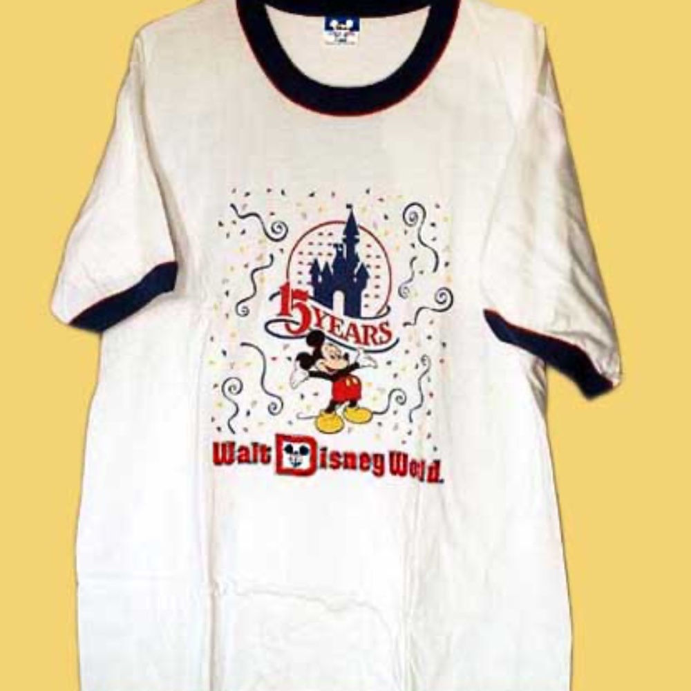 WALT DISNEY WORLD 15th ANNIVERSARY 1986 T-SHIRT, NEVER WORN, ADULT EXTRA LARGE,